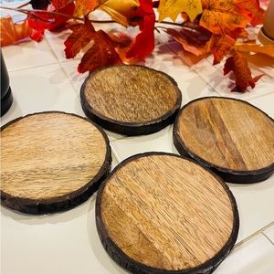 Threshold coaster set of 4.Material: wood